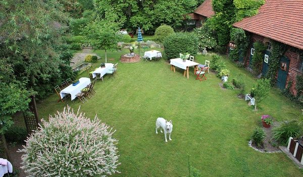 Gartenparty - Tische